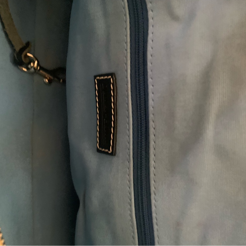Dooney & Bourke Medallion Print Large Satchel. - Picture 9 of 9